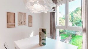 Living area - Pink Flat 2  (Chiasso)