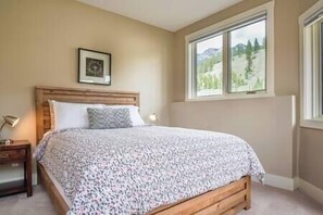 2 Schlafzimmer, Bügeleisen/Bügelbrett, WLAN, Bettwäsche