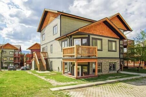 Stylish 2Bed 2Bath Near Hot Springs!