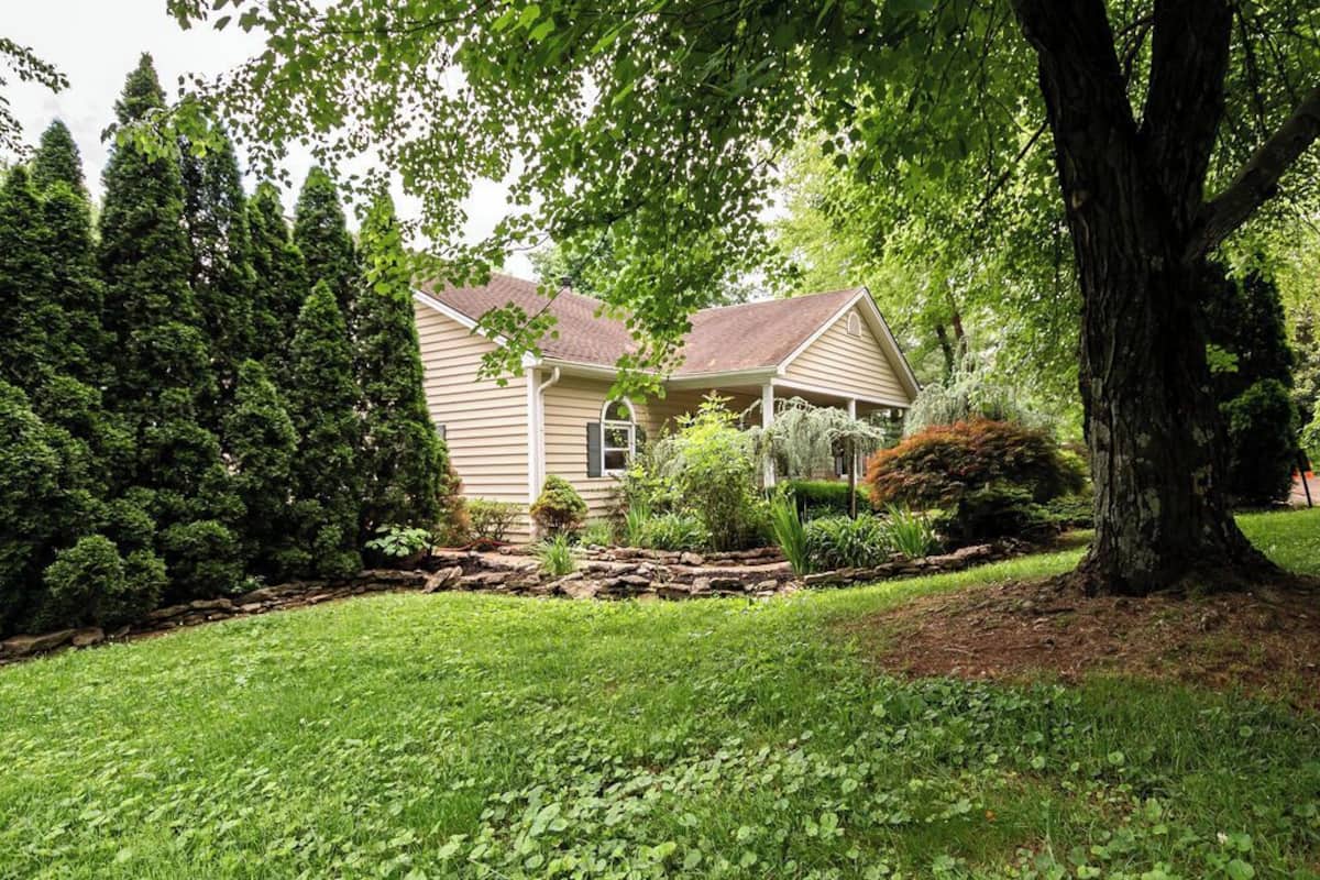 Family Triple Room, Hill View
