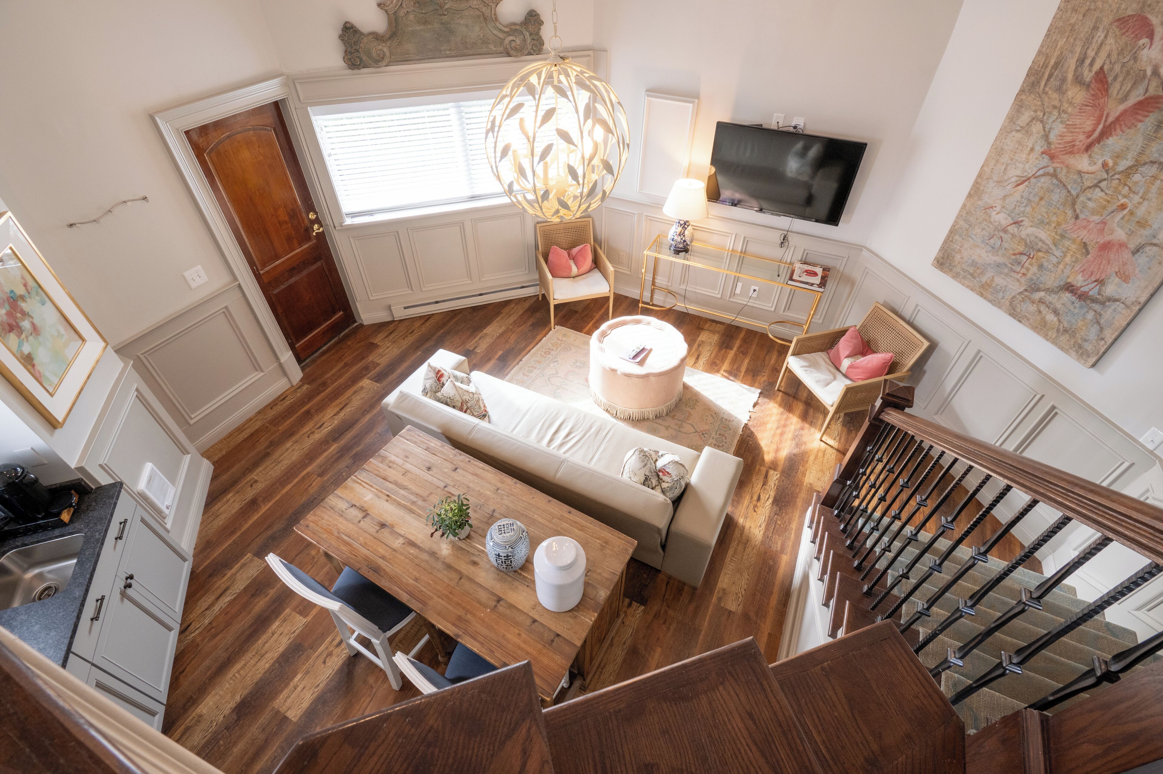 Suite, balkon, uitzicht op zwembad | Woonruimte