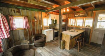 Stay in the Barn! Bedroom in the Hayloft!