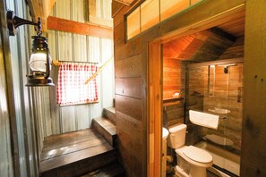 シャワー、タオル、石鹸、シャンプー