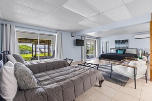 WiFi, bed sheets - Dockside studio in Jensen Beach (Jensen Beach)