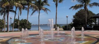 Dockside studio in Jensen Beach