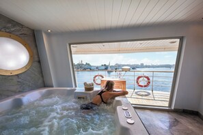 Sauna, Whirlpool, Dampfbad, Schlammbad, Tiefengewebe-Massagen