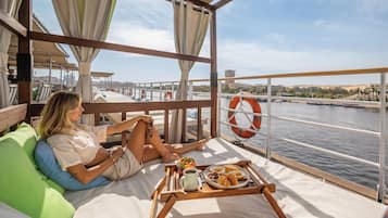 Sundeck