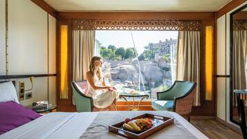 Double or Twin Room | Premium bedding, minibar, in-room safe, desk