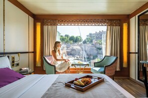 Doppel- oder Zweibettzimmer