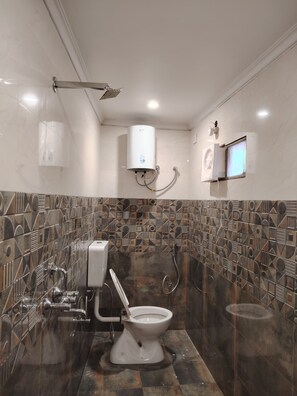 Standard Triple Room - Serendipity by the Ganges (Varanasi)