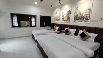 Standard Triple Room | Free WiFi