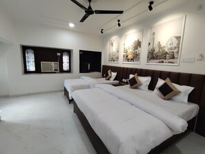 Standard Triple Room | Free WiFi