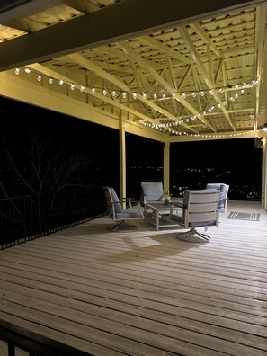 Terrace/patio - Yellow Rose of Texas at Lake LBJ/Horseshoe bay ~ Cottonwood Shores Grt location  (Cottonwood Shores)