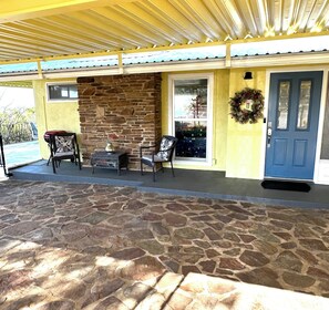 Exterior detail - Yellow Rose of Texas at Lake LBJ/Horseshoe bay ~ Cottonwood Shores Grt location  (Cottonwood Shores)