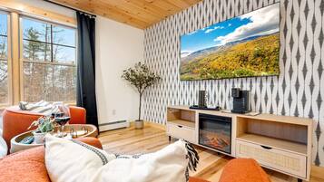 Smart TV, fireplace, video games