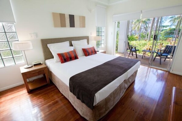 Cots/infant beds - Beaches Holiday Apartments - Official Onsite Reception & Check IN (Port Douglas)
