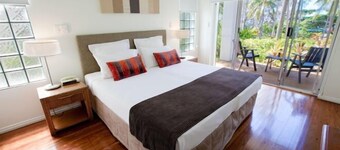 Beaches Holiday Apartments - Official Onsite Reception & Check IN