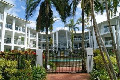 海灘道格拉斯港公寓