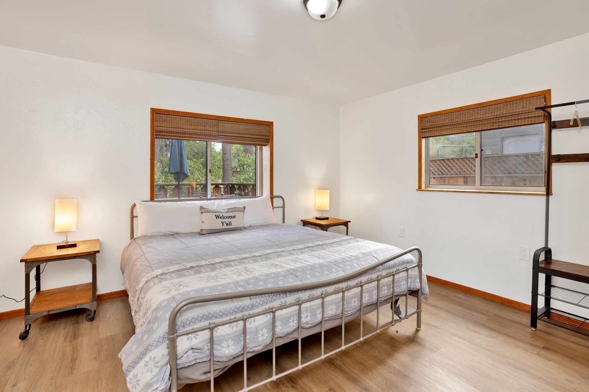 Cabin, Multiple Beds, Hot Tub, Mountain View (2493) | 4 bedrooms, individually decorated, individually furnished, bed sheets