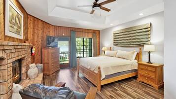 3 bedrooms, individually decorated, individually furnished, bed sheets