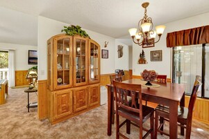 Cabin, Multiple Beds, Patio, Mountain View (2482) | 3 bedrooms, individually decorated, individually furnished, bed sheets