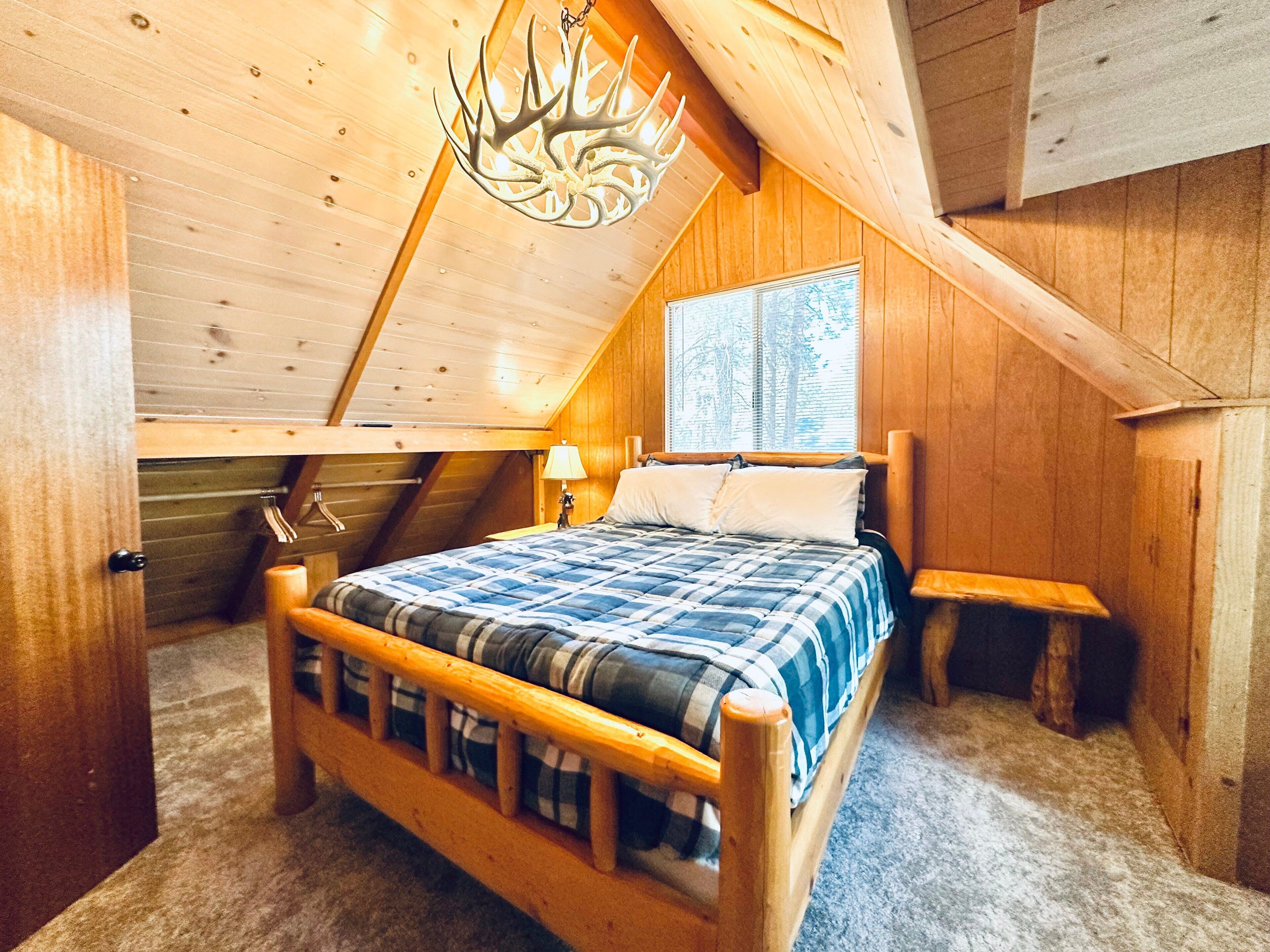 Cabaña, varias camas, hidromasaje, vista a la montaña (2492) | 3 habitaciones, decoración personalizada y muebles diferentes 