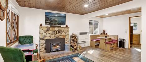 Cabin, Multiple Beds, Hot Tub, Mountain View (2492) | Living area | Fireplace