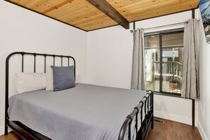 Condo, Multiple Beds, Patio, Mountain View (2256) - Q's Ski House #2256 (Big Bear Lake)