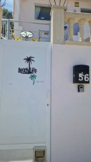 Apartment | Exterior detail - Beachlife Apartment Stunning Views Gran Alacant (Santa Pola)