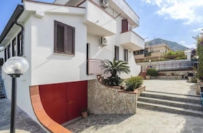 Exterior - Villa San Michele - 2 (Torre Colonna-Sperone)