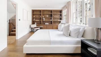 5 habitaciones, caja de seguridad en la habitación y escritorio