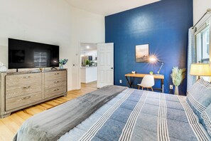 4 bedrooms, desk, iron/ironing board, travel cot