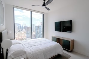 Espacio para trabajar con un portátil y wifi gratis