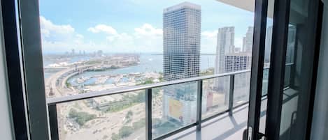 Comfort Apartment, 3 Bedrooms, Balcony, Bay View | Terrace/patio