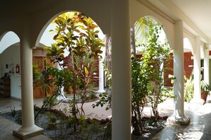Garden - Ashiyana Cliff & Beach Resort by Onespace (Varkala)