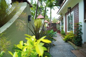 Exterior - Ashiyana Cliff & Beach Resort by Onespace (Varkala)