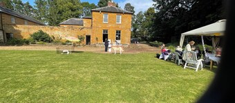 The Old Vicarage, Flore