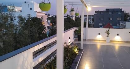 SLV Aashraya Apartment Stay