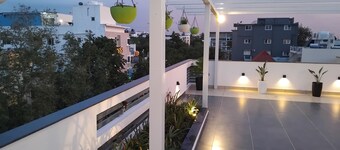 SLV Aashraya Apartment Stay