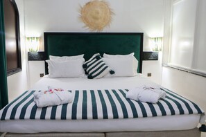 20 slaapkamers, een kluis op de kamer, gratis wifi, beddengoed