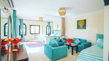 20 bedrooms, in-room safe, free WiFi, bed sheets