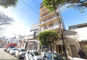 Πρόσοψη καταλύματος