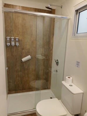 Departamento tradicional, vista a la ciudad | Baño