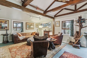 Smart TV, fireplace, books