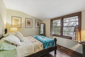 2 多间卧室、办公桌、免费 WiFi、床单