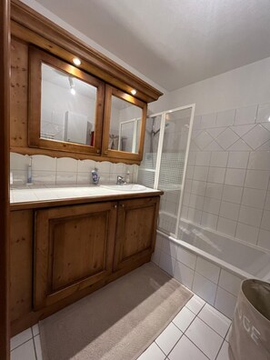 Dusche, Haartrockner