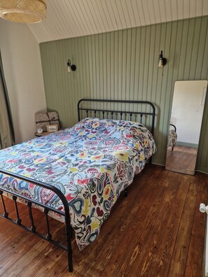 2 Schlafzimmer, Bügeleisen/Bügelbrett, WLAN, Bettwäsche