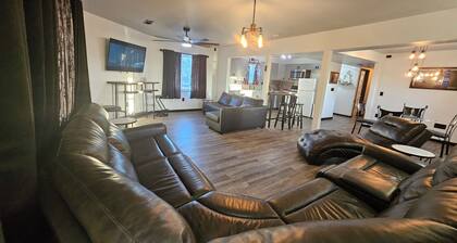 Apartment: The Rose On 8 Mile Rd.