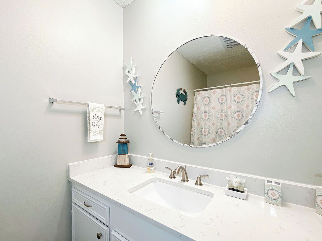 Towels, toilet paper