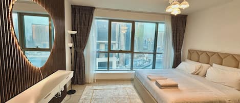 2 bedrooms, iron/ironing board, WiFi